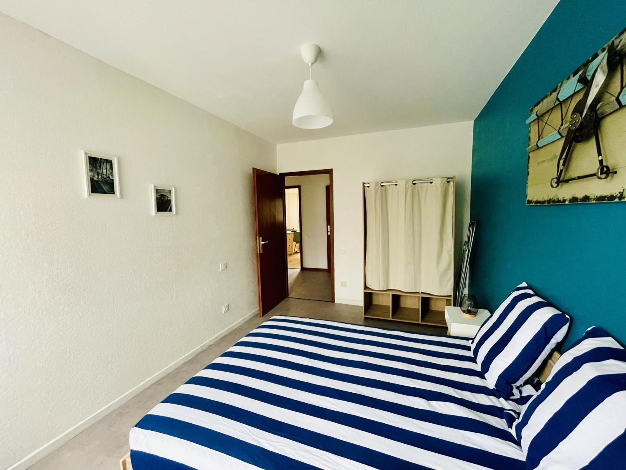 L'escale Aux 3 Frontieres, Parking, Wifi, Balcon Apartment