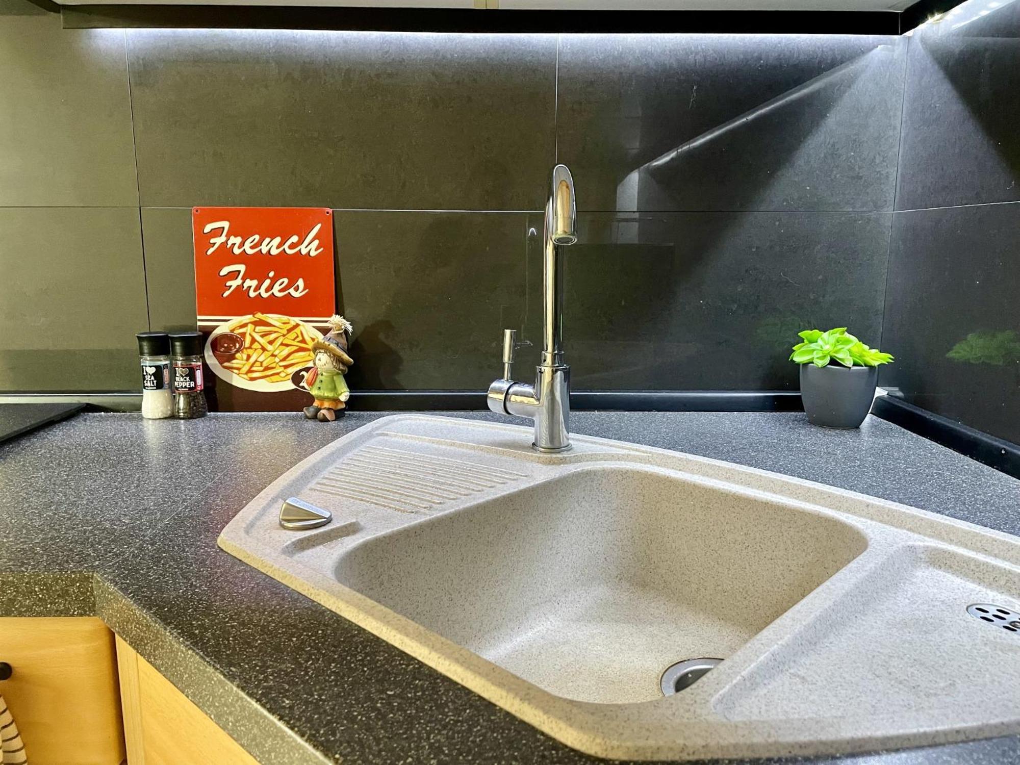 L'escale Aux 3 Frontieres, Parking, Wifi, Balcon Apartment