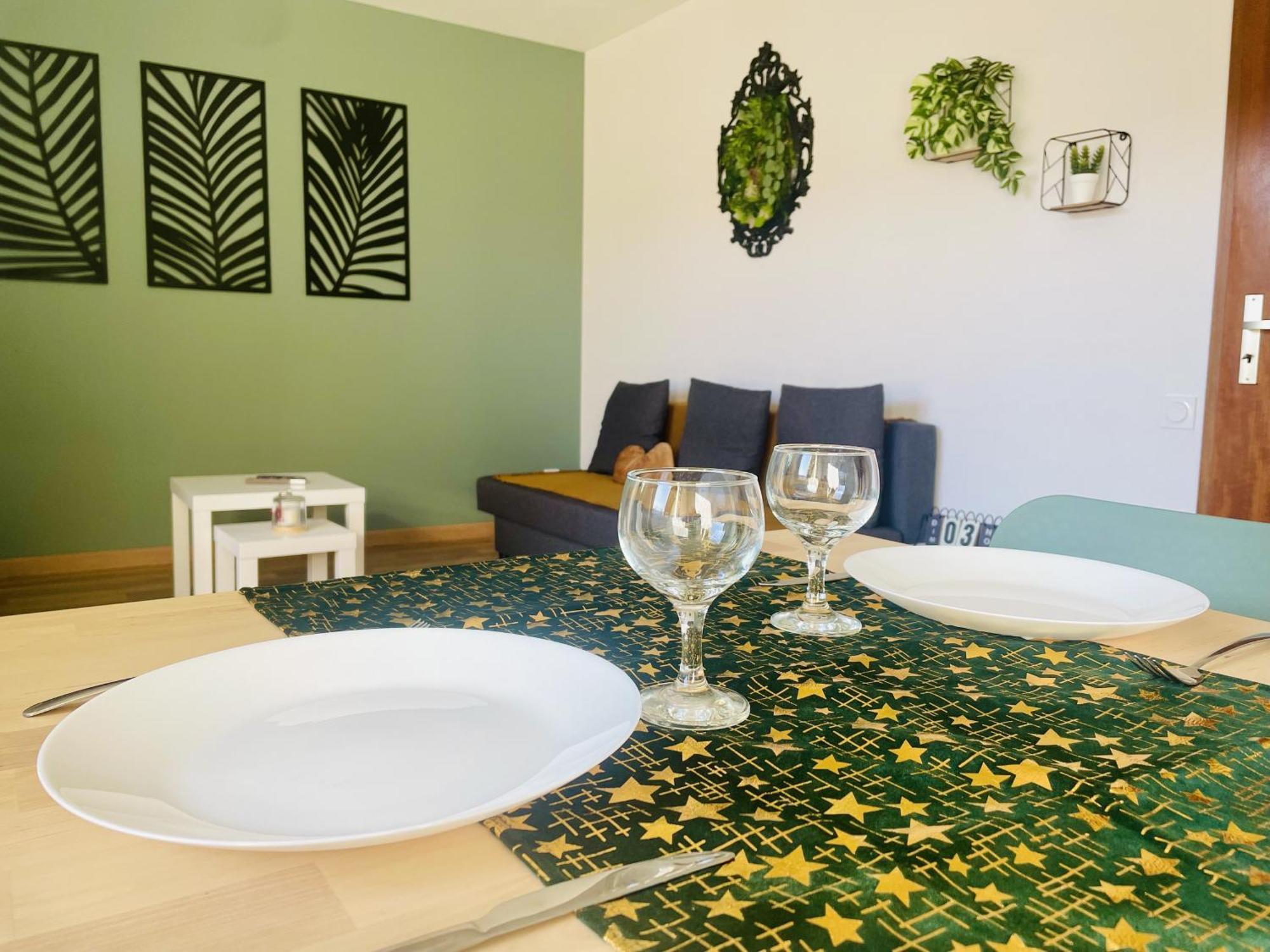 L'escale Aux 3 Frontieres, Parking, Wifi, Balcon Apartment *